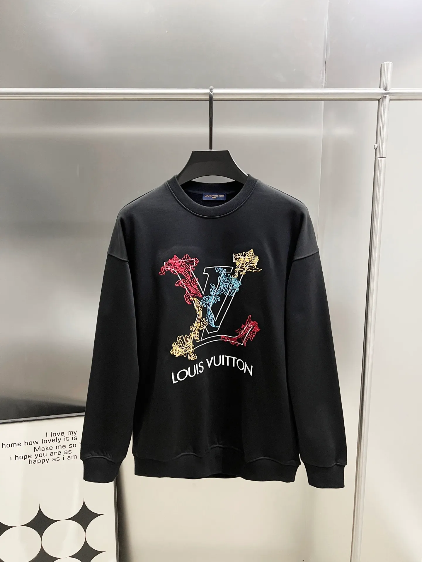 🅿️290 1v Louis* 2025 autumn and winter new style, customized 430g double yarn fabric, round neck long-sleeved sweatshirt, classic three-dimensional embroidery design, high-end version! The same loose version for men and women S M L XL XXL five sizes color black white